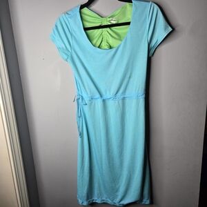 Merrell Select Wick Blue Green Short Sleeve Athletic Dress Size Medium